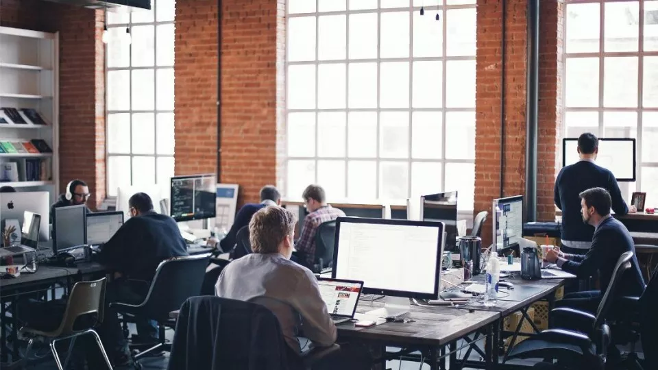 Как выбрать веб-студию в Большом Камне по кейсам Как выбрать веб-студию в Большом Камне по кейсам